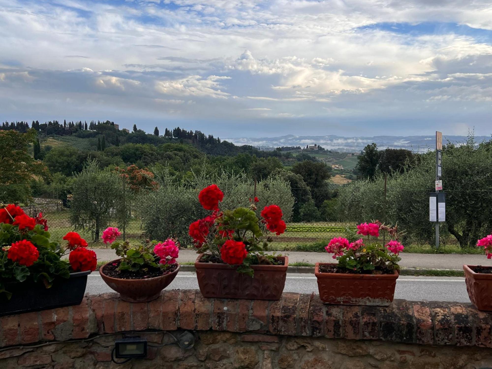 سان جيمينيانو Bed & Breakfast Casale Gregoriano And Apartaments المظهر الخارجي الصورة