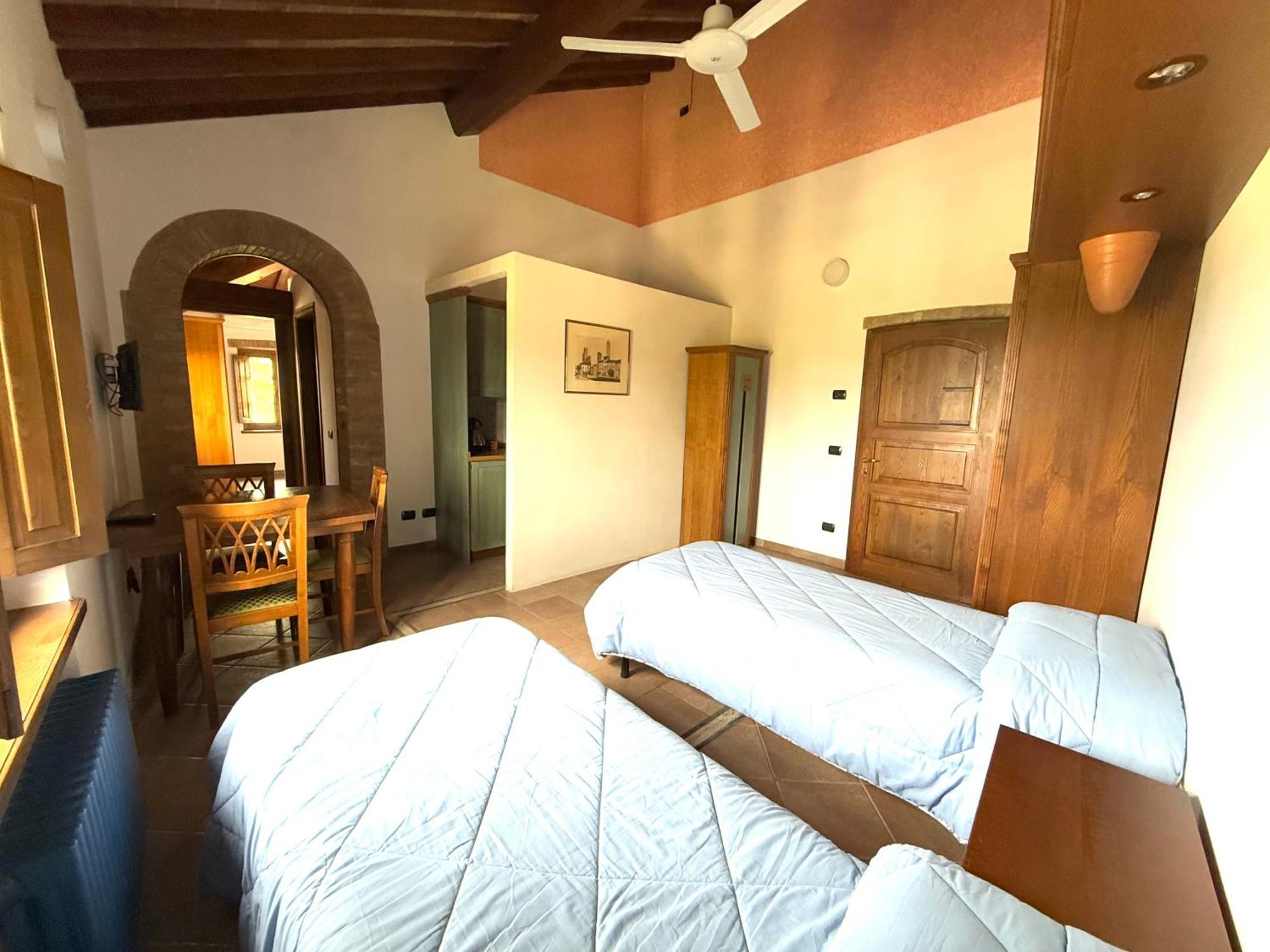 سان جيمينيانو Bed & Breakfast Casale Gregoriano And Apartaments المظهر الخارجي الصورة