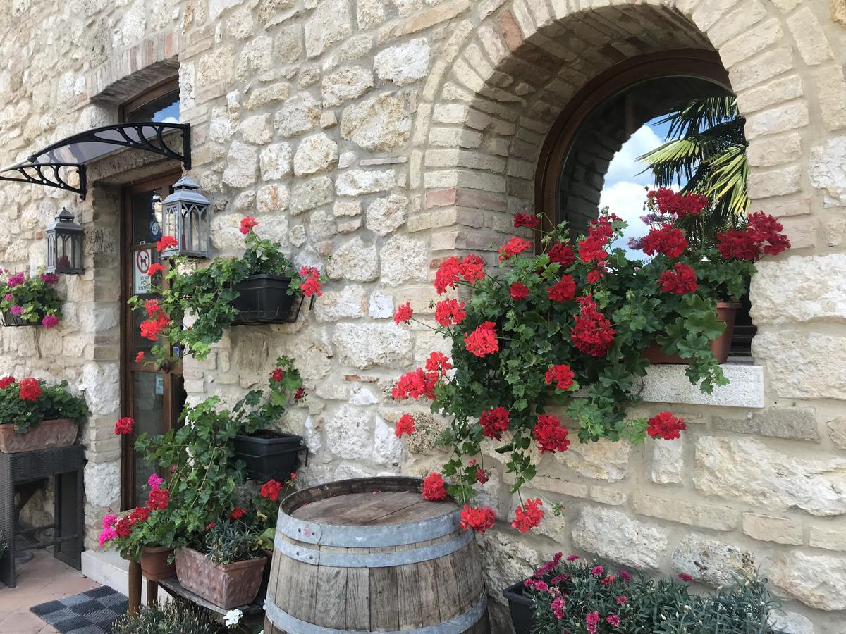 سان جيمينيانو Bed & Breakfast Casale Gregoriano And Apartaments المظهر الخارجي الصورة